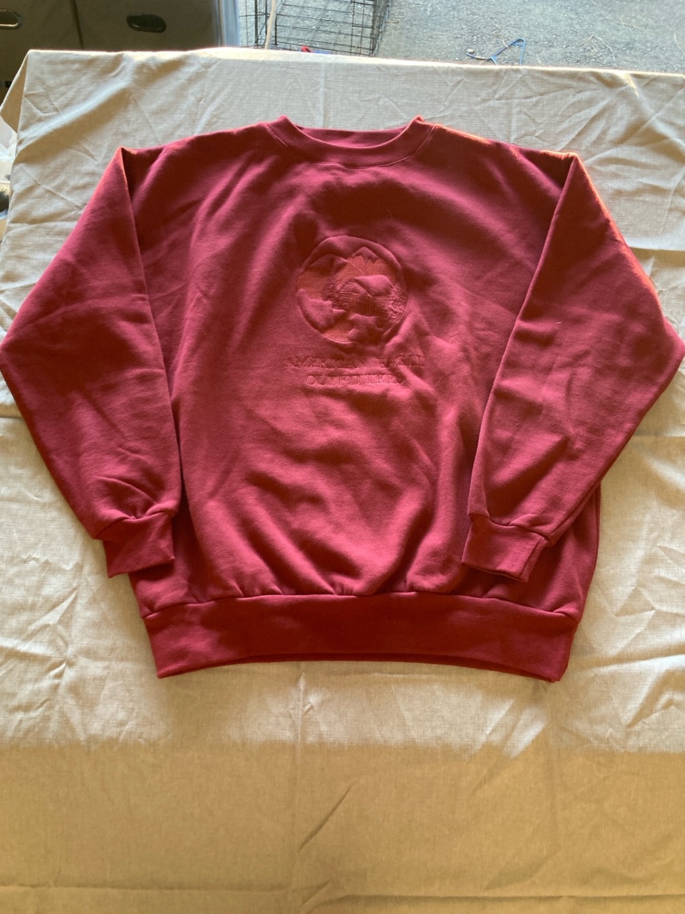 Vintage American Eagle Red Embroidered Crewneck Sweatshirt Y2K retro
